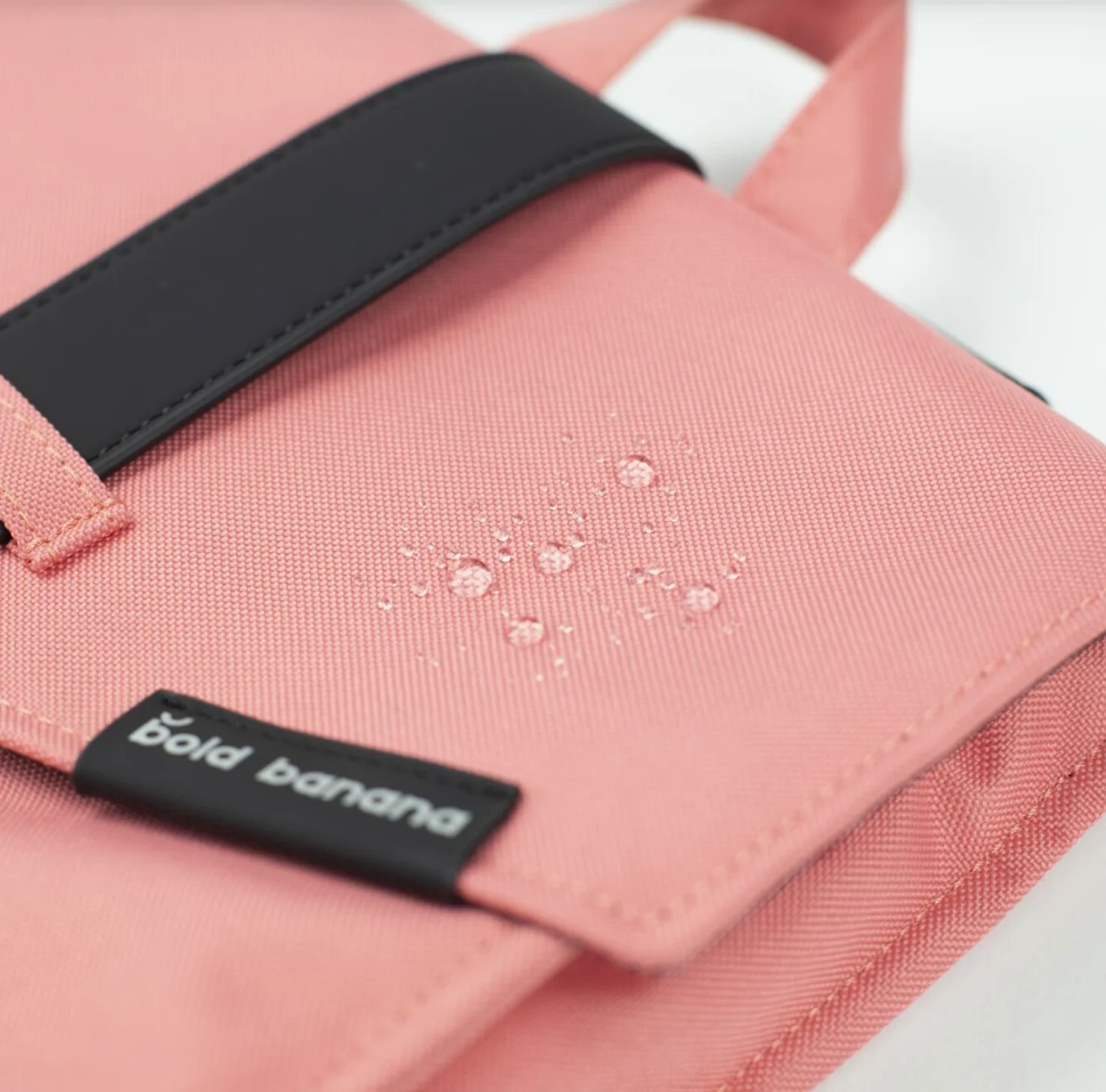 Bold Banana Envelope Mini, Coral Crow - Image 4