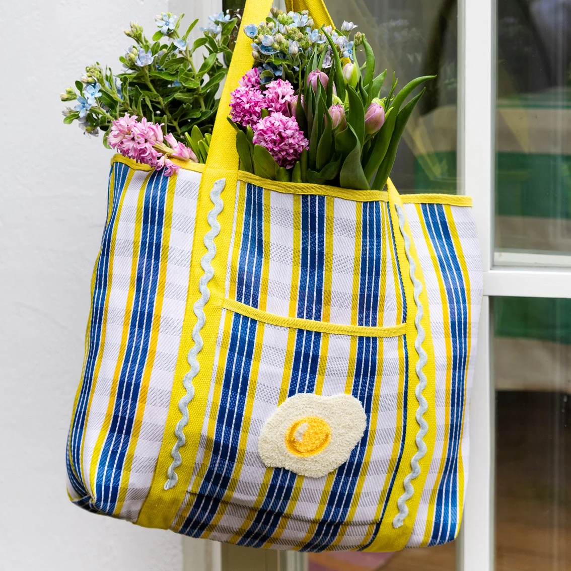 Bon Appetit  Egg Tote Bag (Recycled Plastic) - Image 3