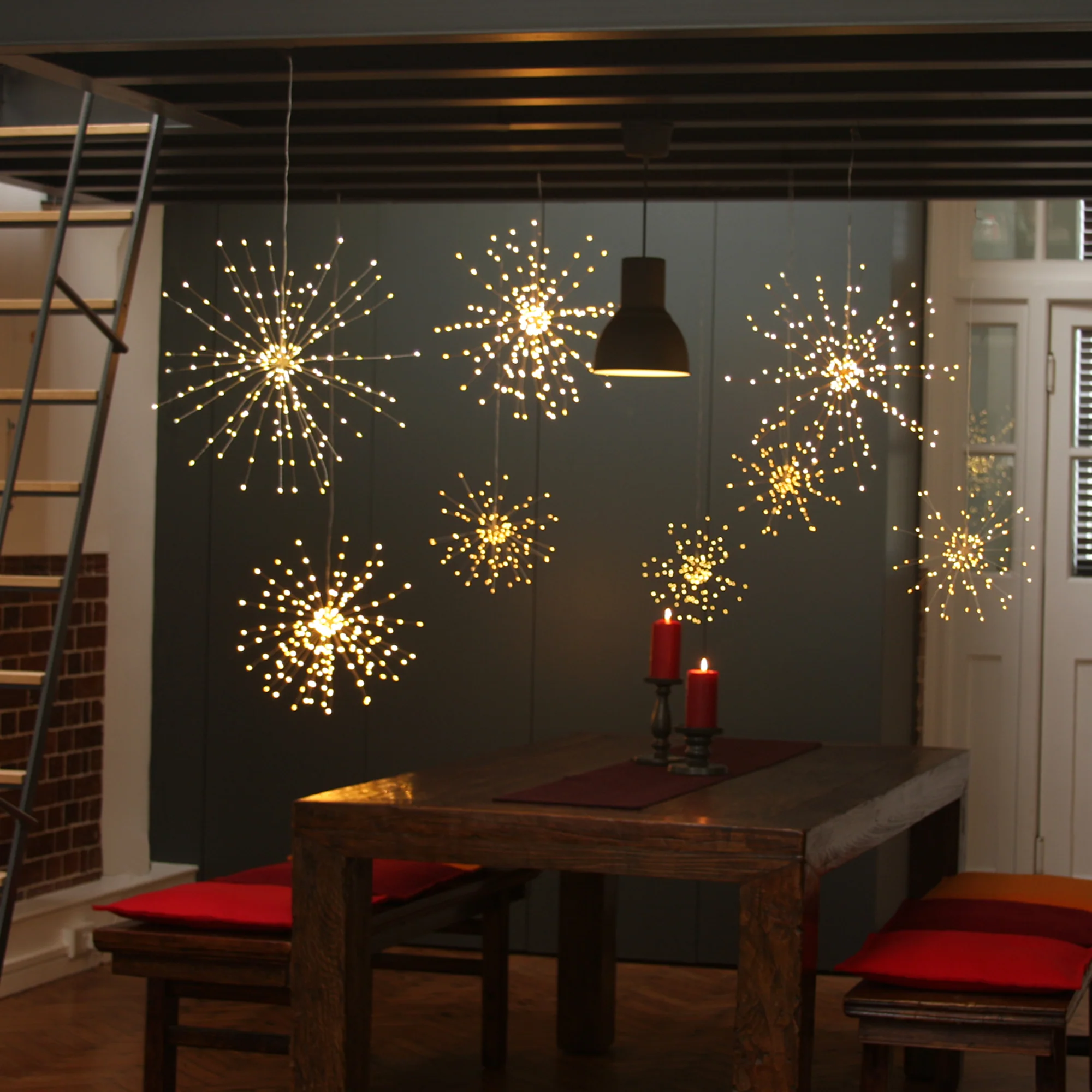 Hanging Starburst LED Fairy Light Silver (Battery Operated) - Image 4