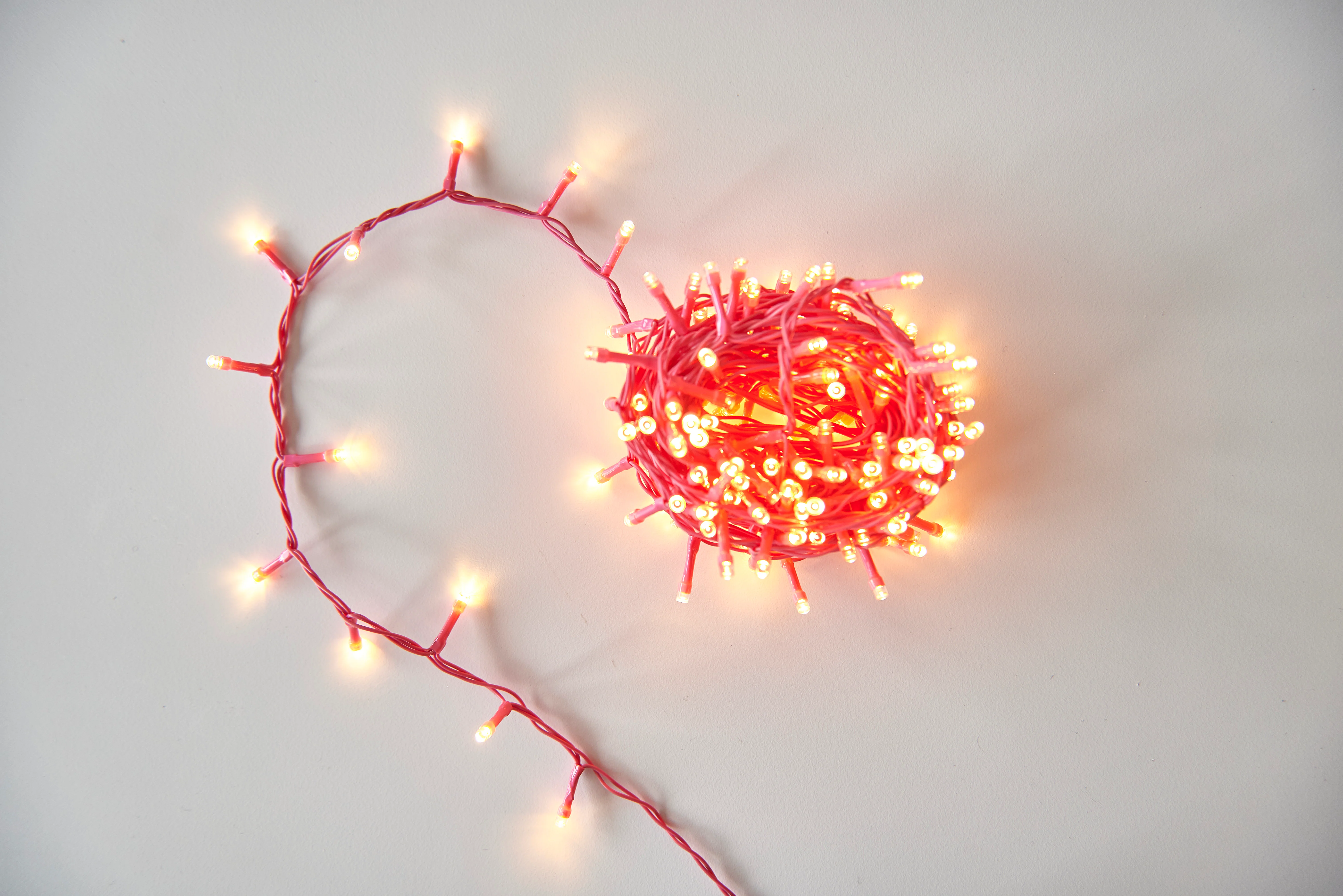 LED Pin Light, Pink (Mains Powered) - Image 10