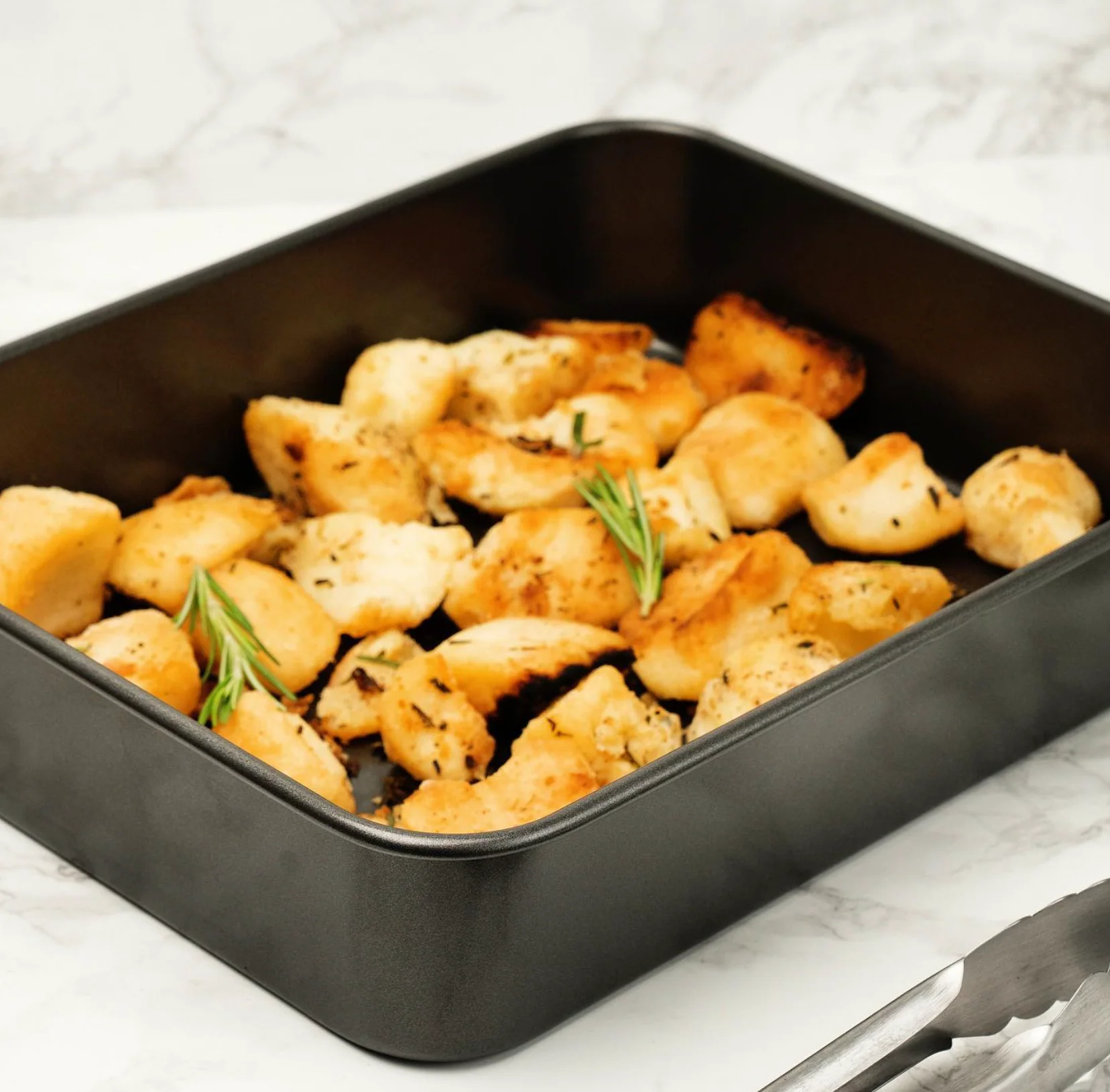 Luxe Kitchen Roasting Pan 40 CM - Image 8