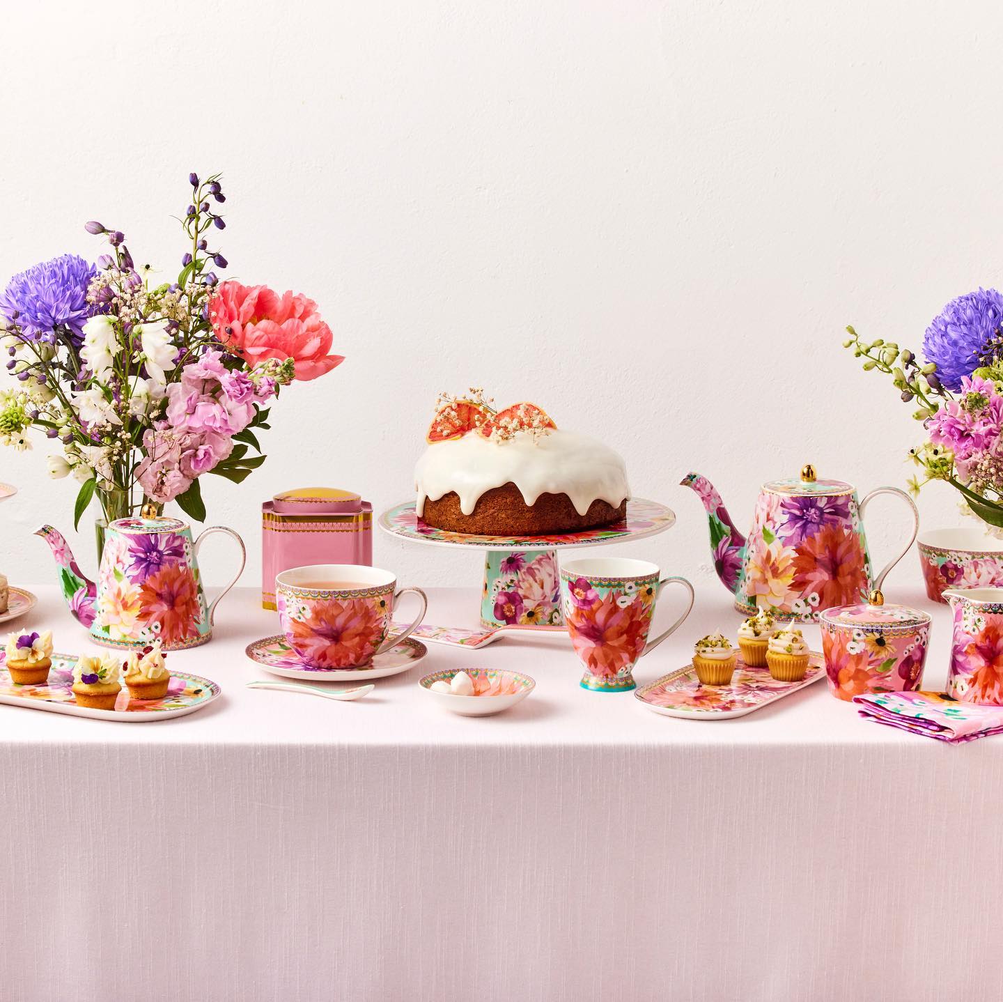 Maxwell & Williams Teas & C’S Dahlia Daze Creamer Jug, Pink - Image 3