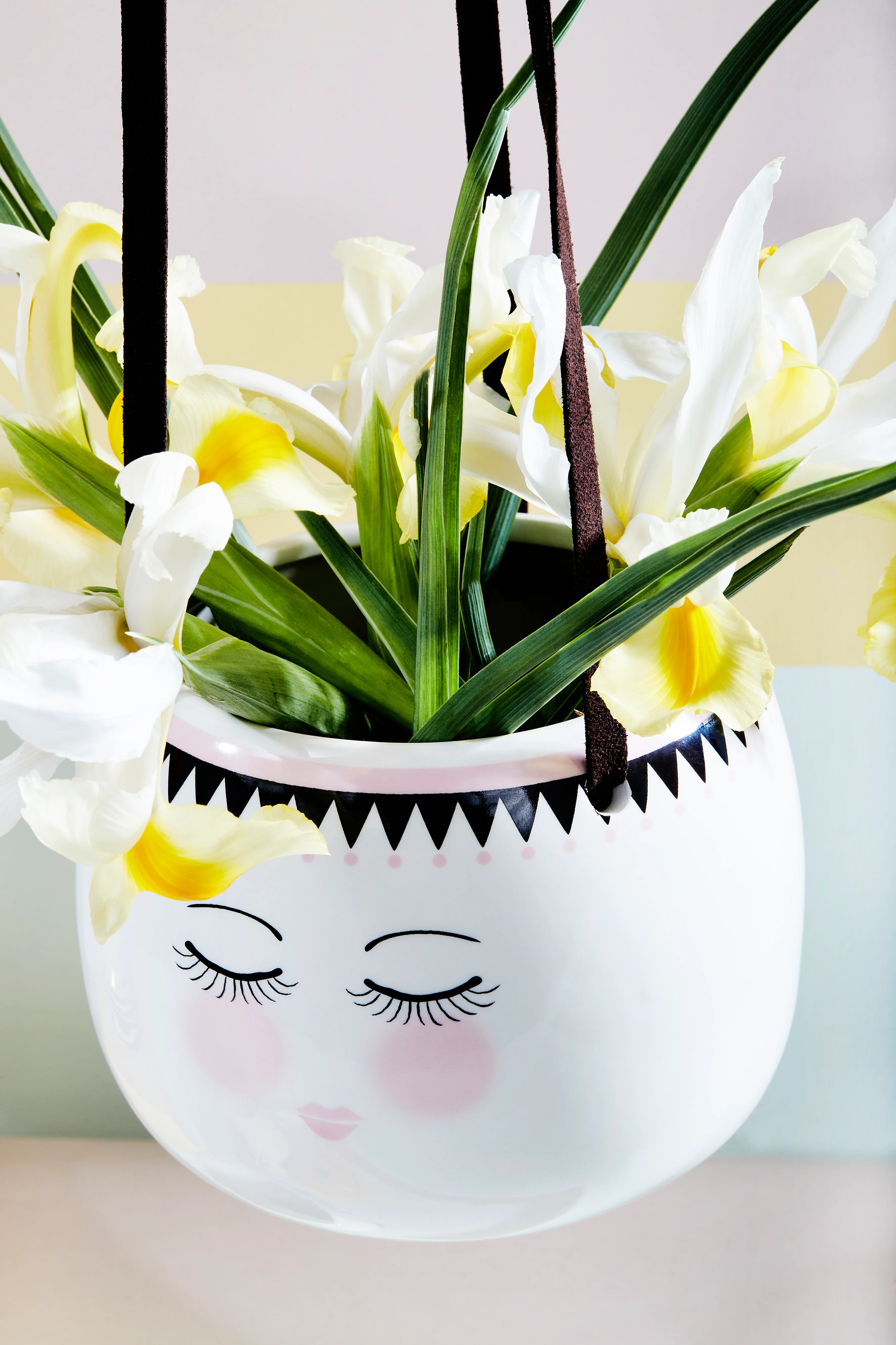 Miss Etoile Ceramic Hanging Flower Pot - Image 3