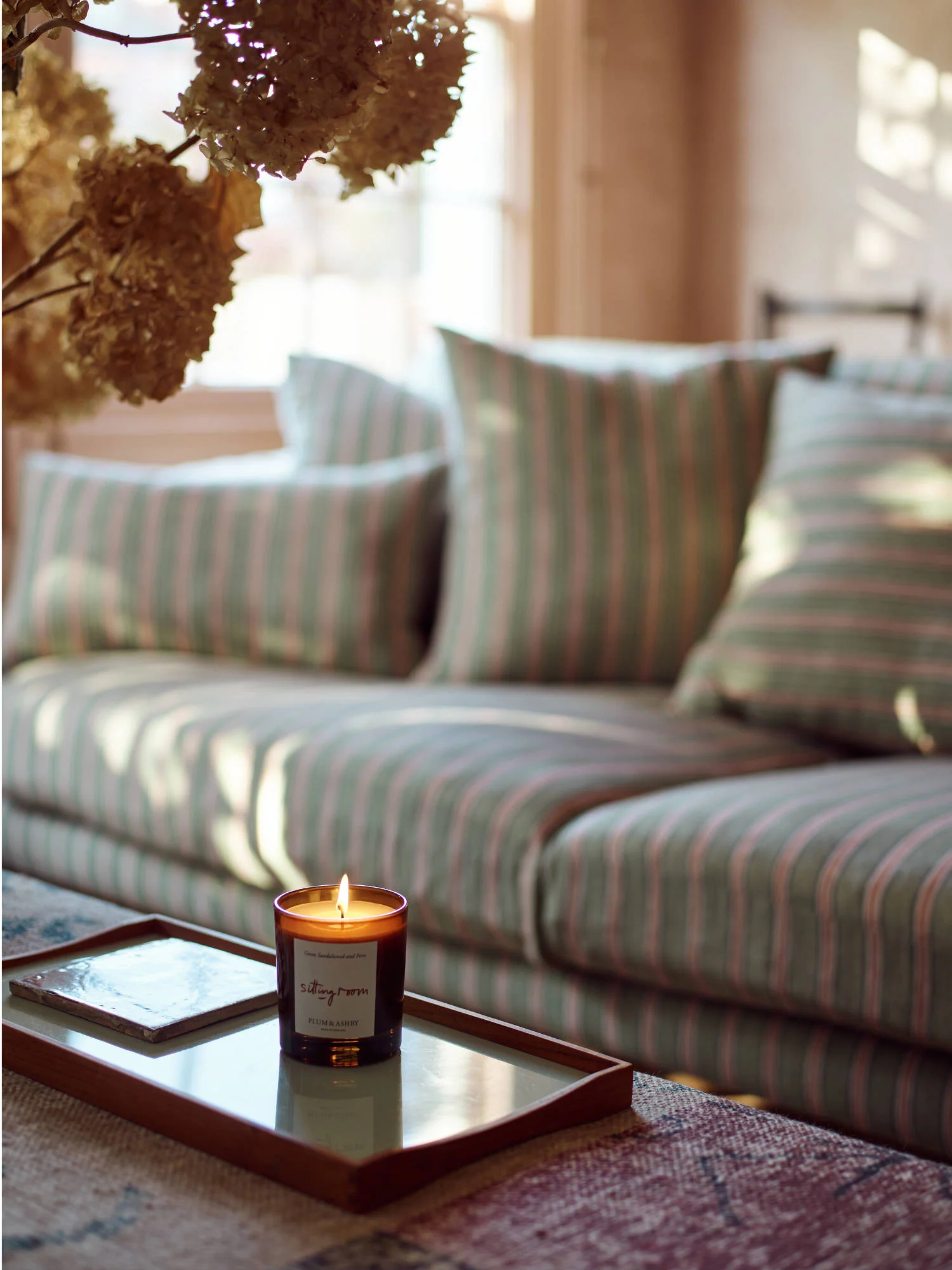 Plum & Ashby Scented Sitting Room  Candle, Green Sandalwood & Fern - Image 2