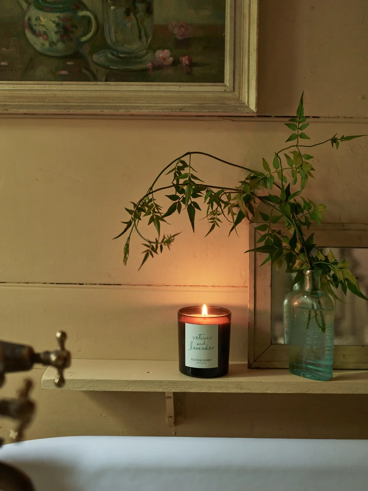 Plum & Ashby Vetiver & Lavender Scented Candle - Image 2