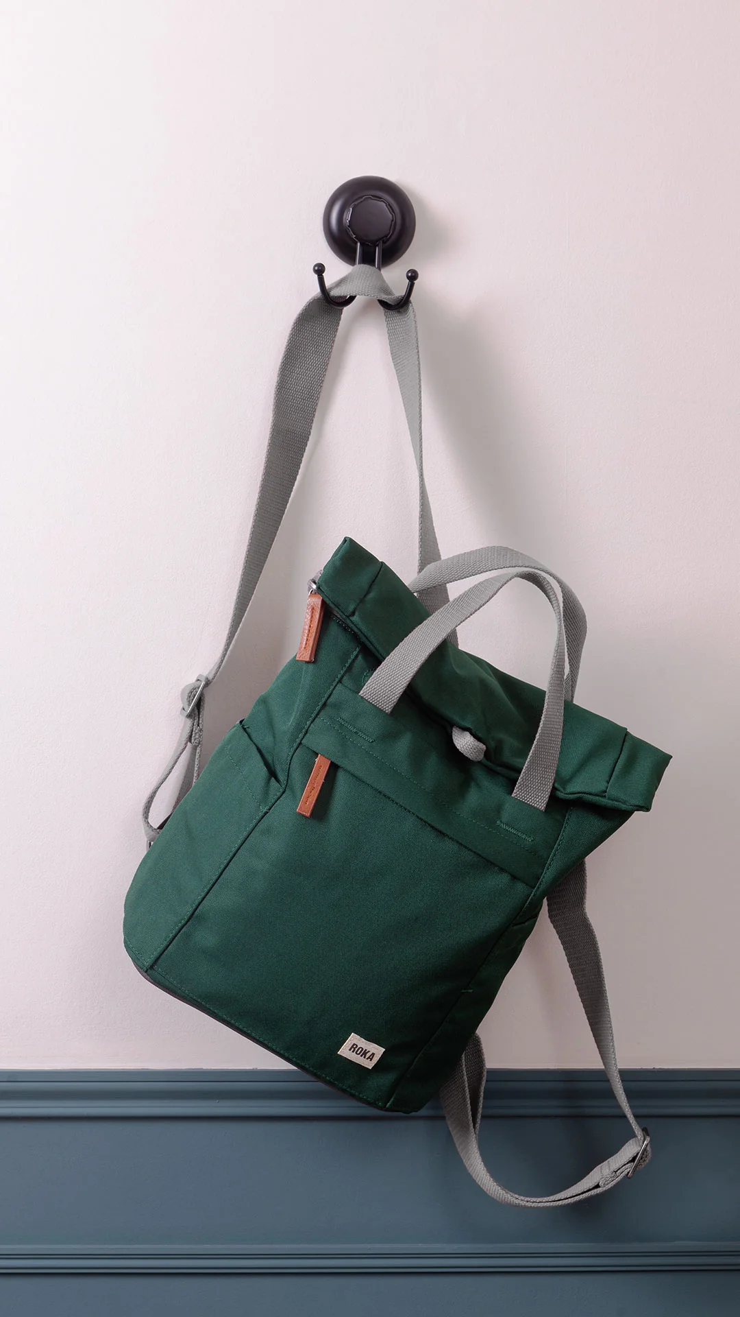 Roka London Finchley Rucksack, Forest (Sustainable Canvas) - Image 12