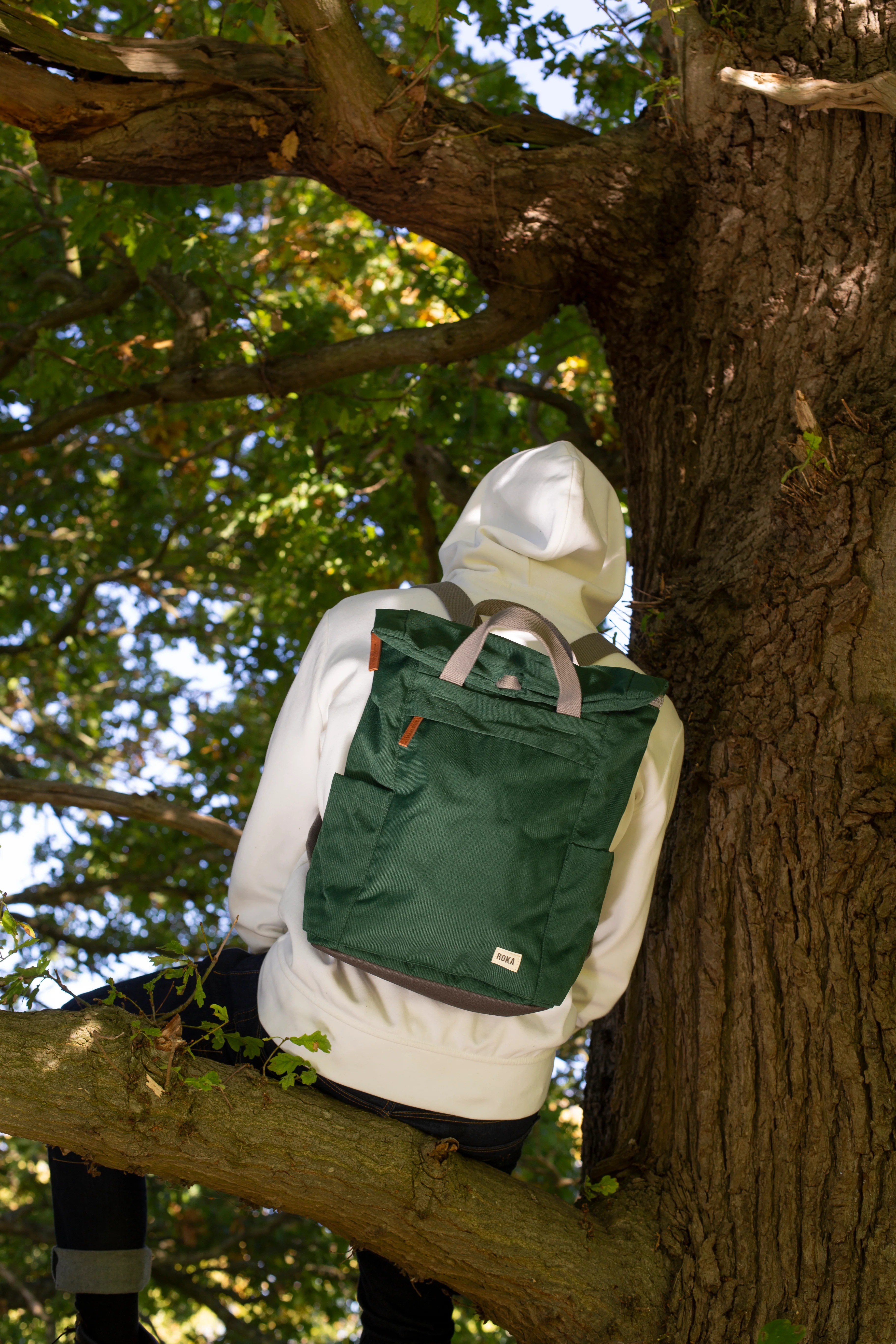 Roka London Finchley Rucksack, Forest (Sustainable Canvas) - Image 7