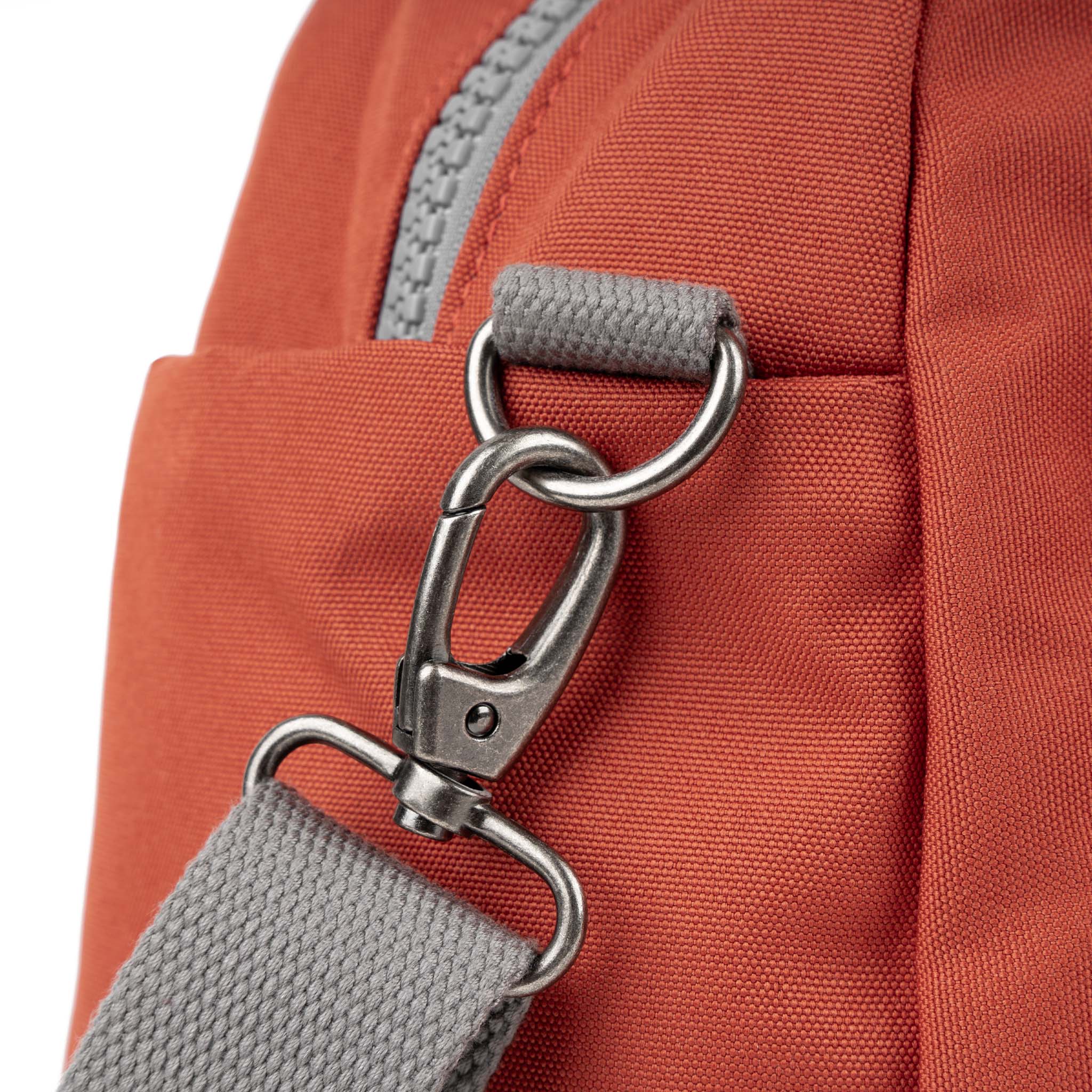 Roka London Gatwick Small Duffel Bag, Rooibos (Recycled Canvas) - Image 4