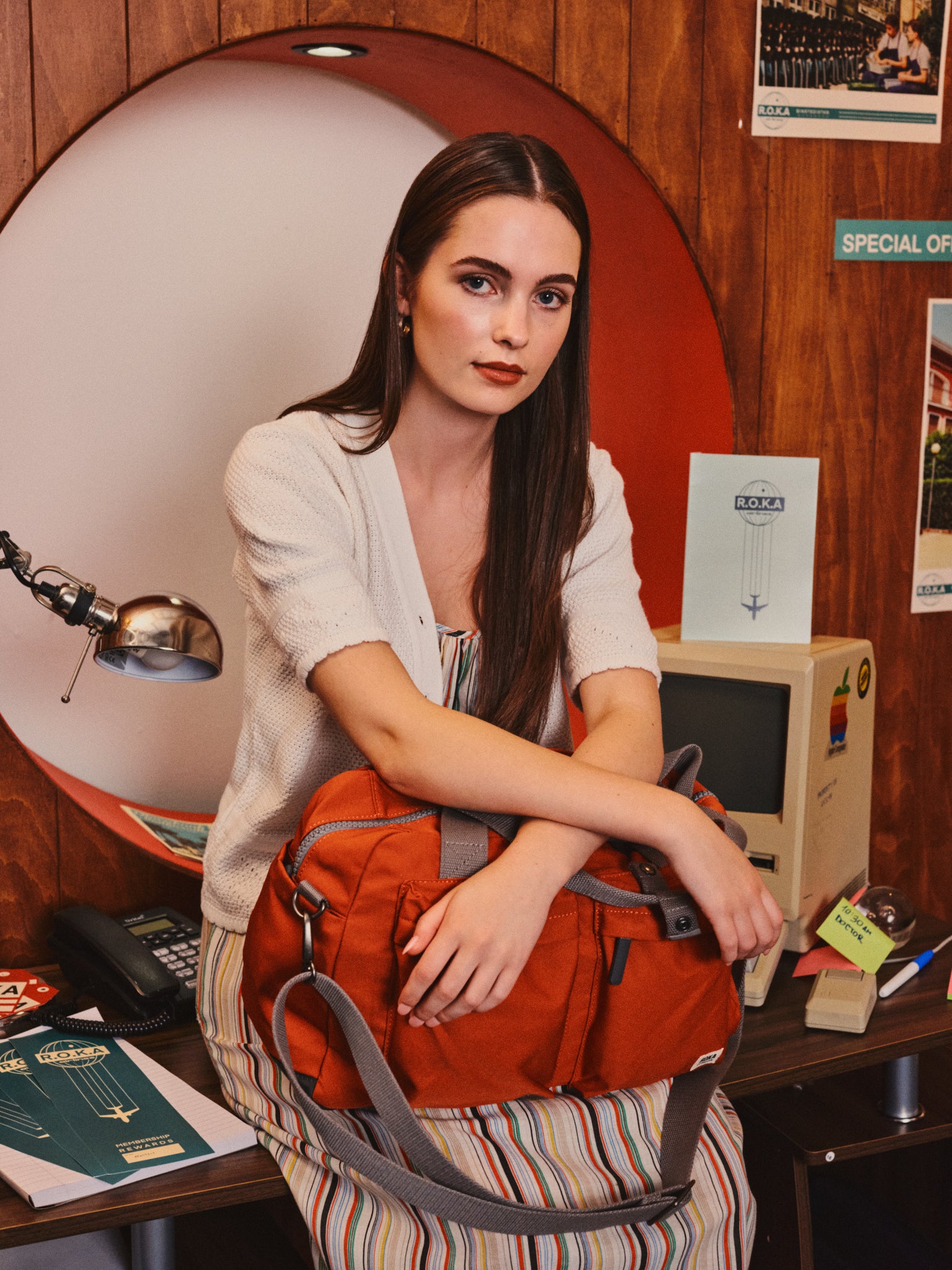 Roka London Gatwick Small Duffel Bag, Rooibos (Recycled Canvas) - Image 8