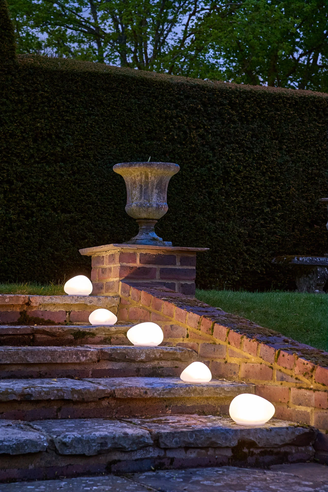 Solar Powered Glass Pebble Light - Image 7