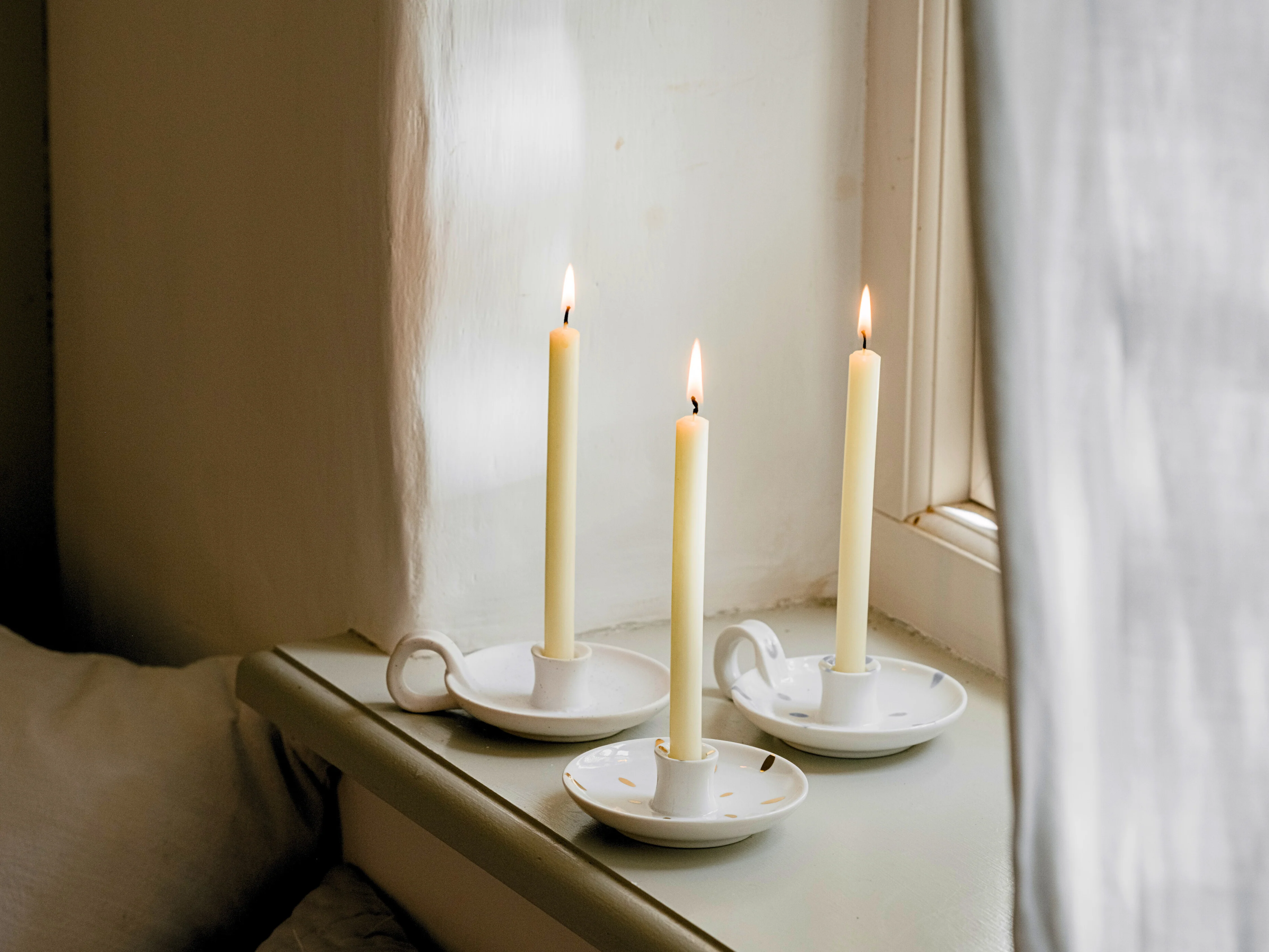 St Eval White Sky Blue Brushmarks candle holder - Image 3