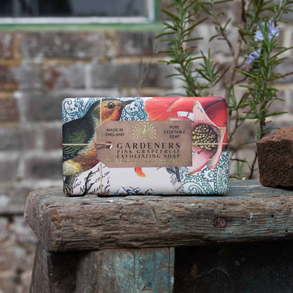 The English Soap Company Anniversary, Gardeners Exfoliating Soap - Image 2