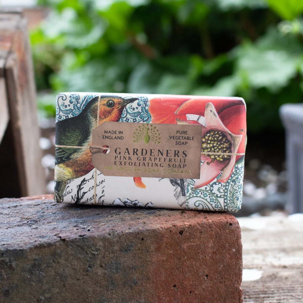 The English Soap Company Anniversary, Gardeners Exfoliating Soap - Image 3
