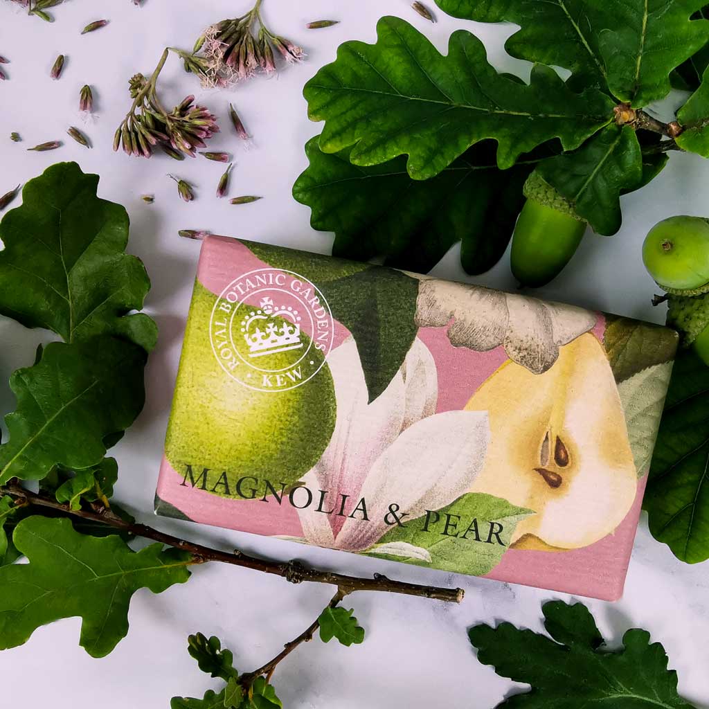 The English Soap Company Kew Gardens, Magnolia and Pear Soap - Image 5