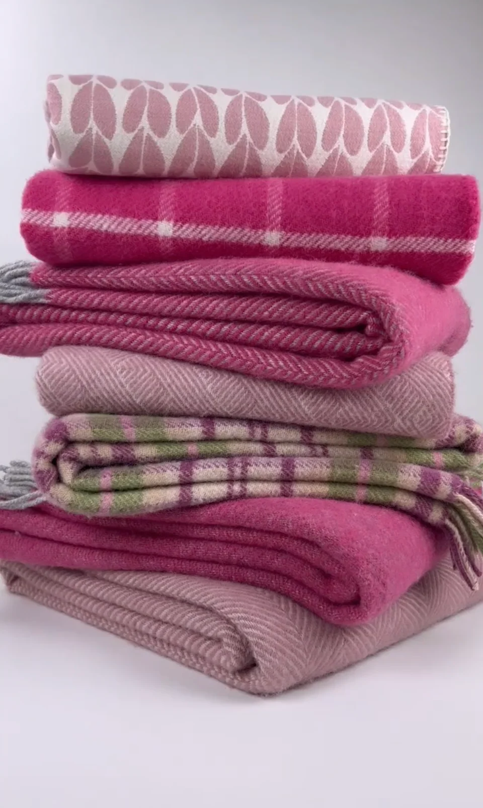 Tweedmill Cottage Check Pure New Wool Throw, Pink - Image 7