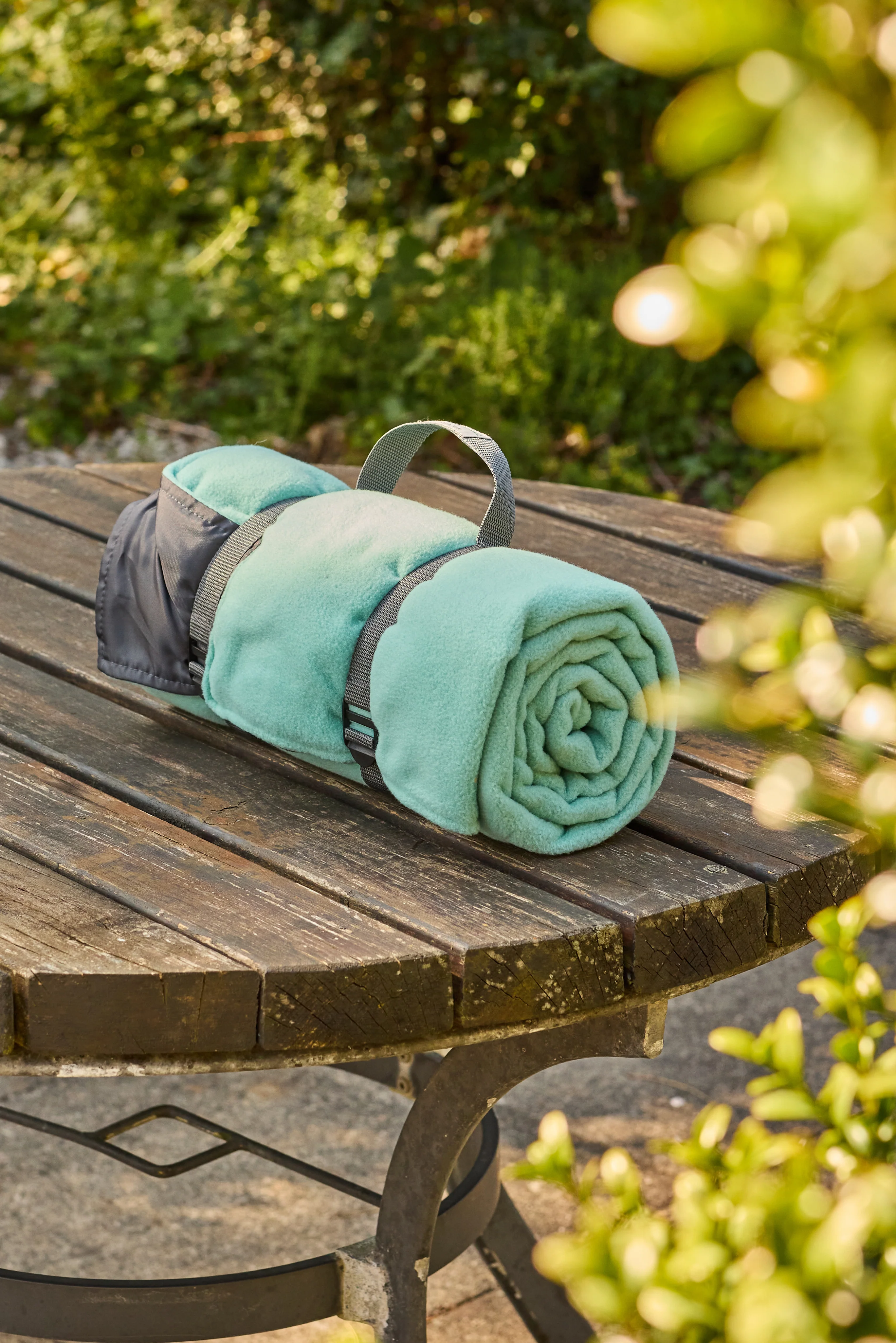 Tweedmill Fleece Picnic Rug Roll, Turtle Green - Image 3