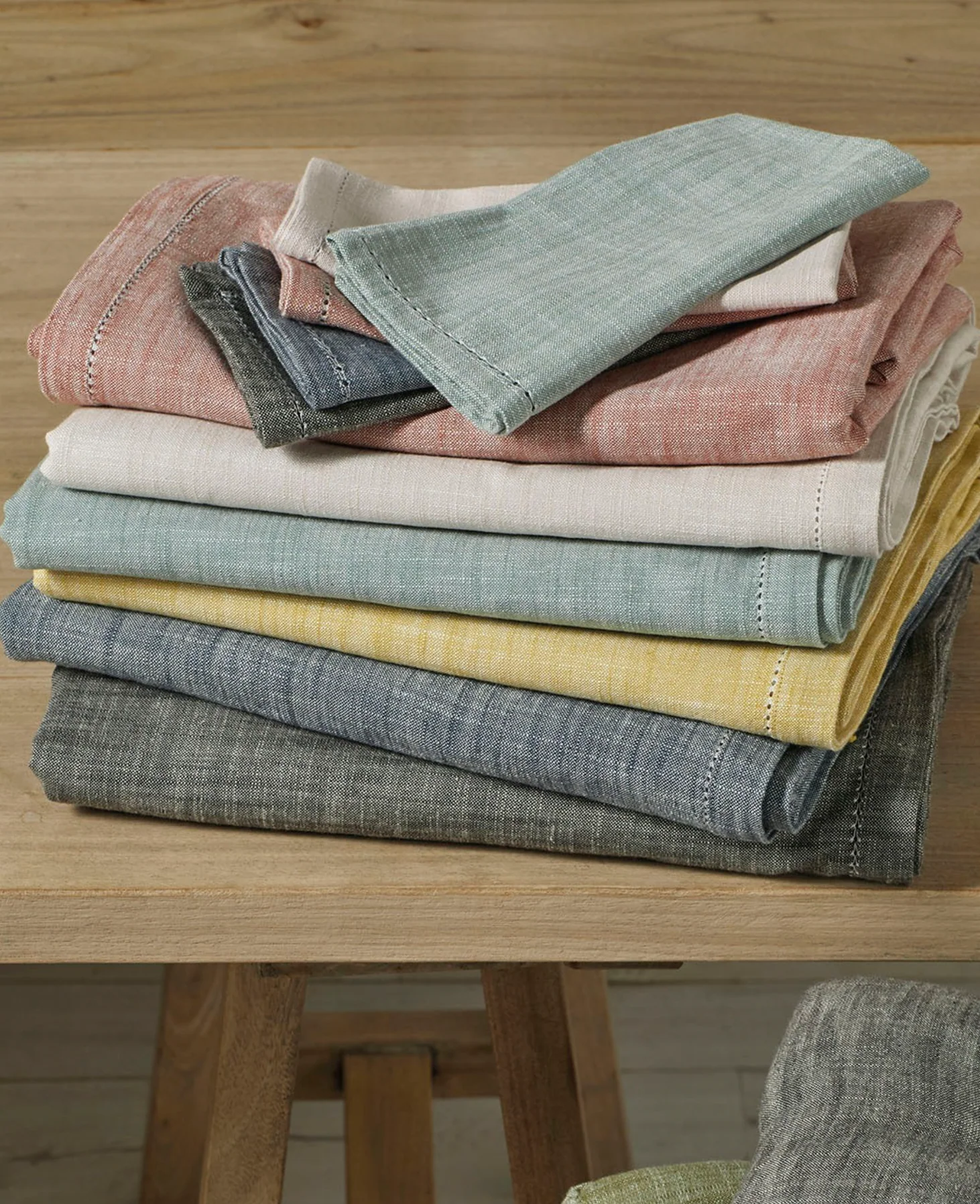 Walton & Co Chambray Cotton Tablecloth, Natural - Image 4