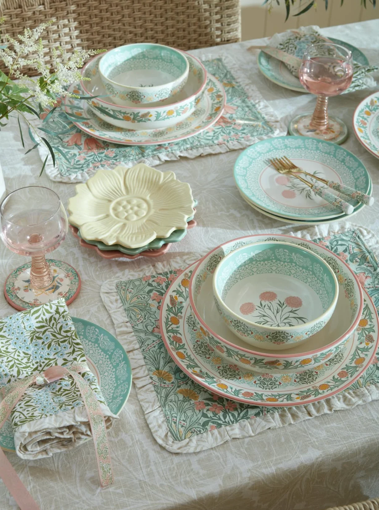 William Morris At Home Kitchen Garden Dinner Plate - Image 5