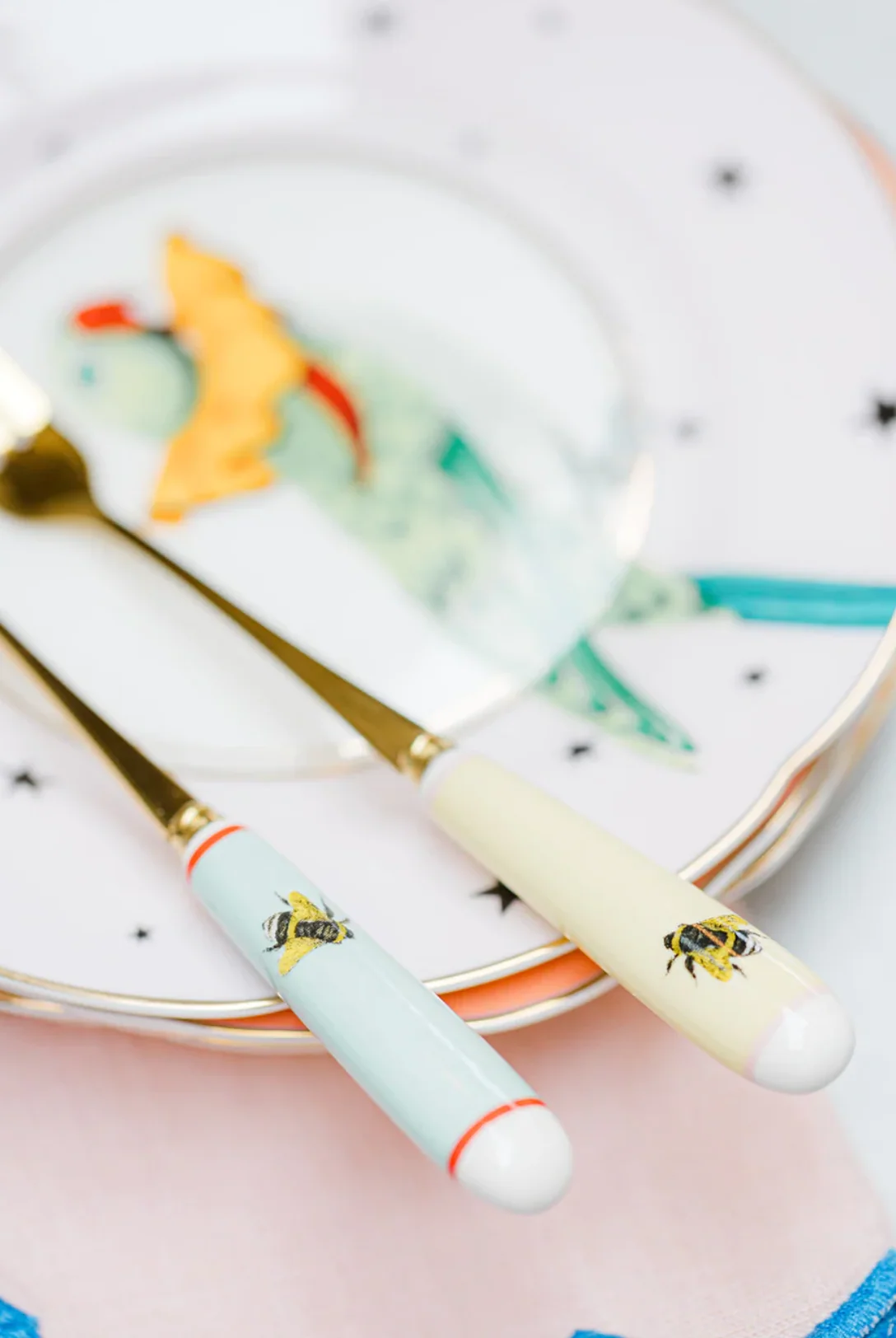 Yvonne Ellen Cake Fork Set, Bee - Image 7