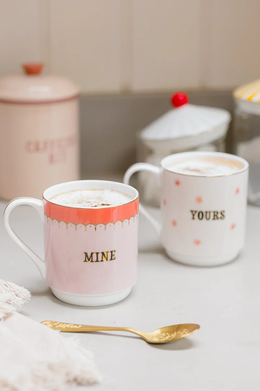 Yvonne Ellen Giraffe Stacking Mugs Set - Image 3
