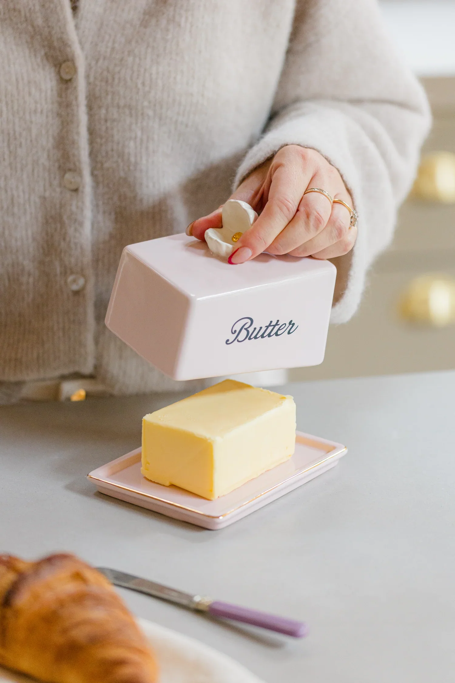 Yvonne Ellen Shell Butter Dish - Image 2