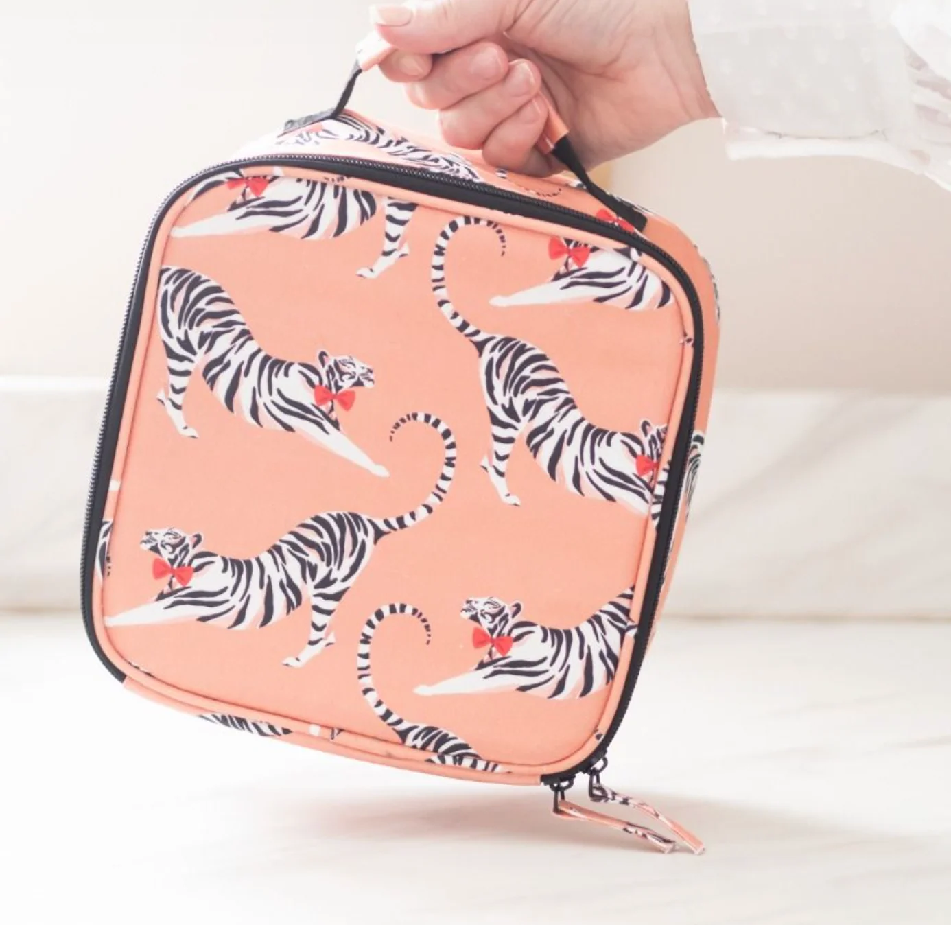 Yvonne Ellen Tiger Lunch  Bag - Image 3