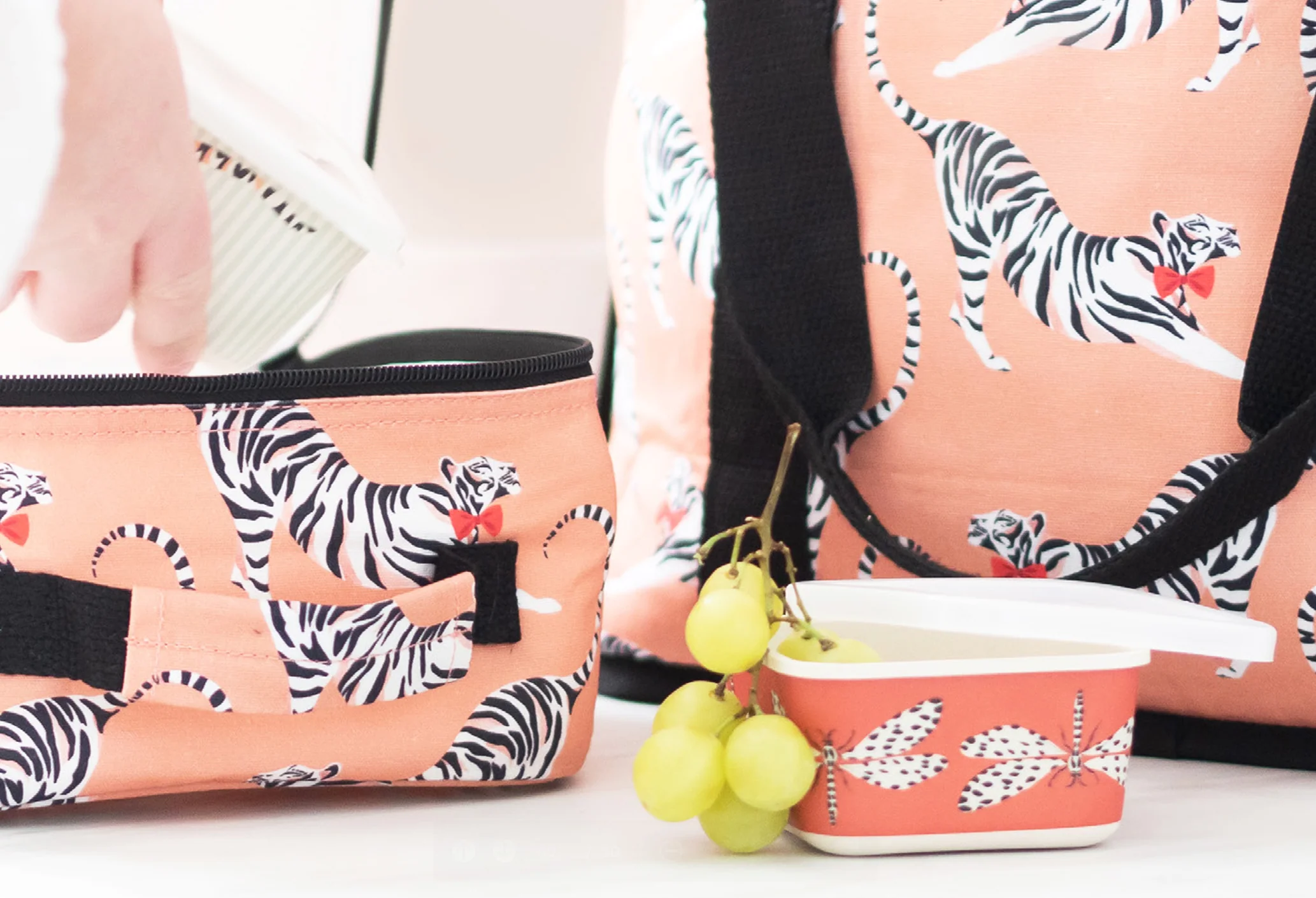 Yvonne Ellen Tiger Lunch  Bag - Image 6